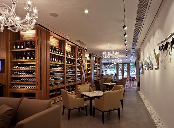 承接铁艺红酒展示柜定做