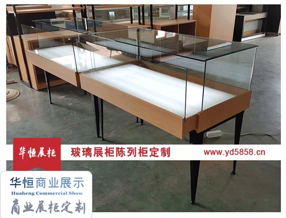 哈尔滨玻璃透明展示柜定做